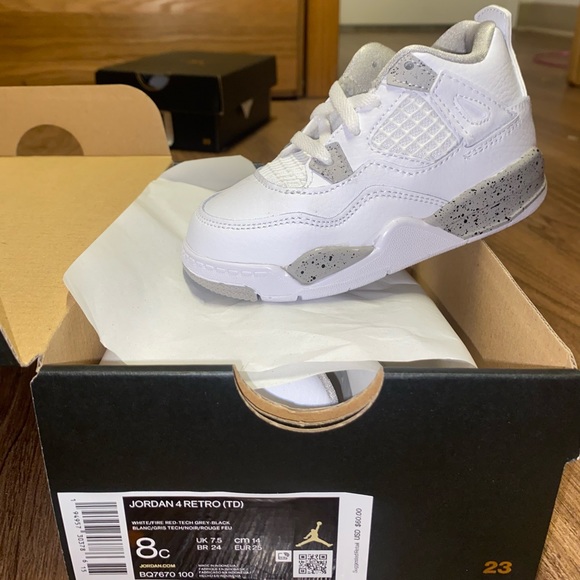 AIR JORDAN RETRO 4 TD ‘WHITE OREO’ - Picture 2 of 8